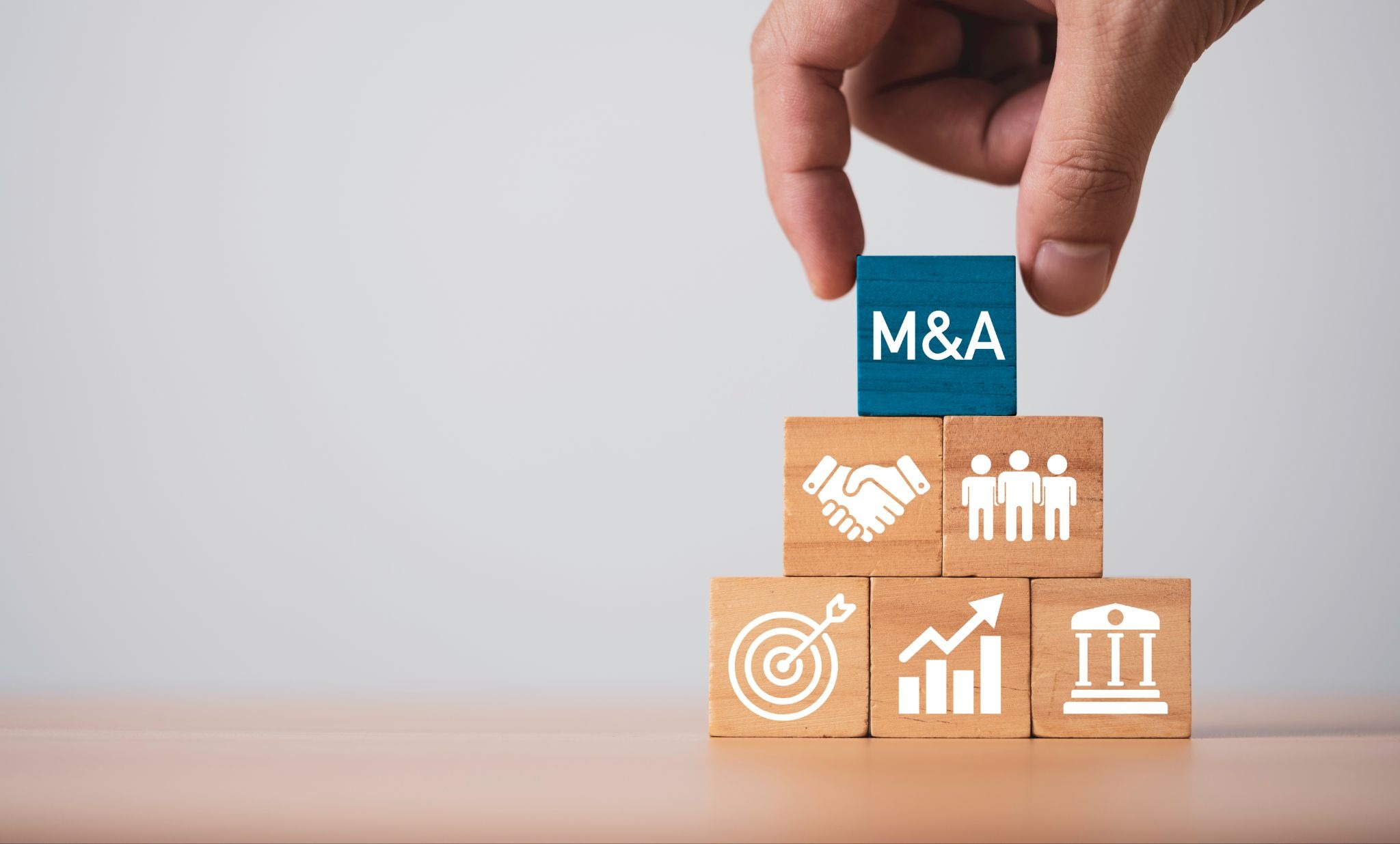 不動産M&Aとは?スキームやメリット、節税効果や進め方まで紹介